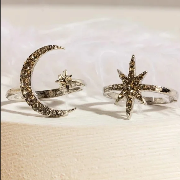 ๐2pcs Rhinestone Decor Moon Decor Ring ๐ ๐ ๐ - Picture 3 of 3